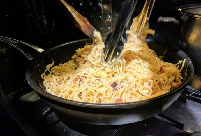 The final step at home - tossing the pasta!